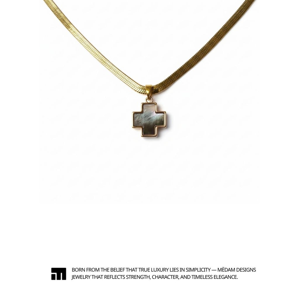 Clovera Necklace